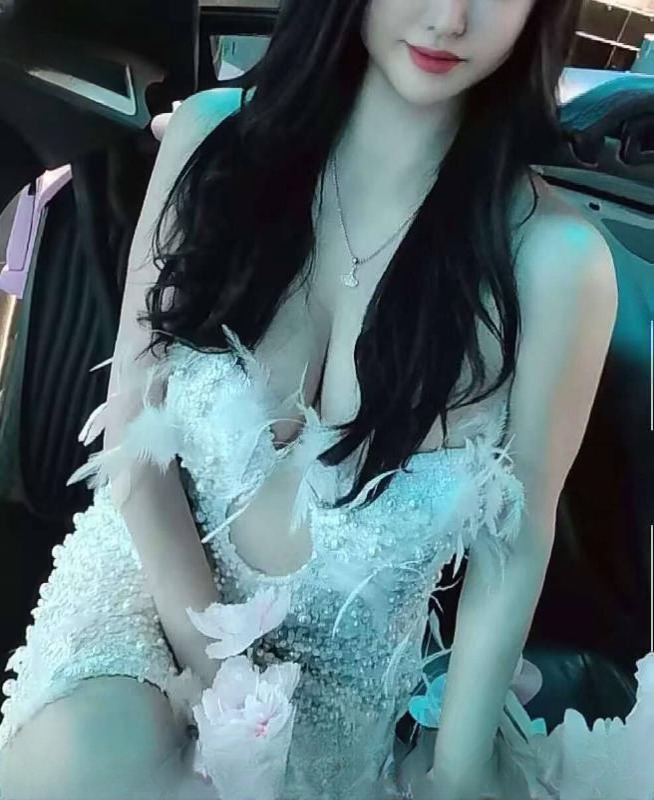 骚秘书就位 图 3