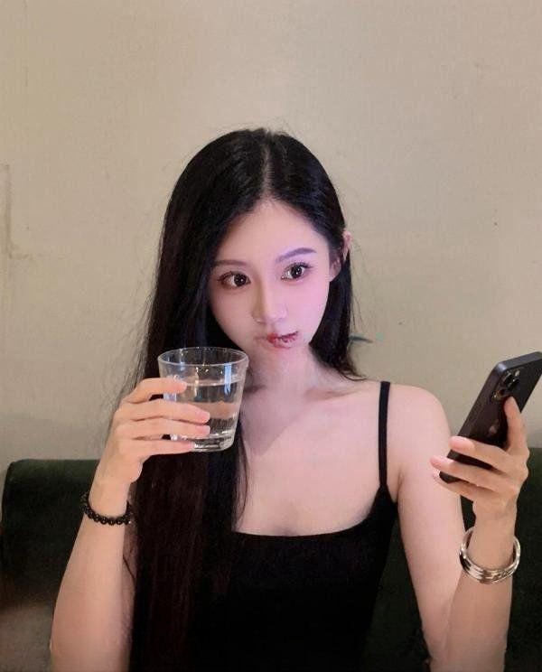 性感身材颜值老师