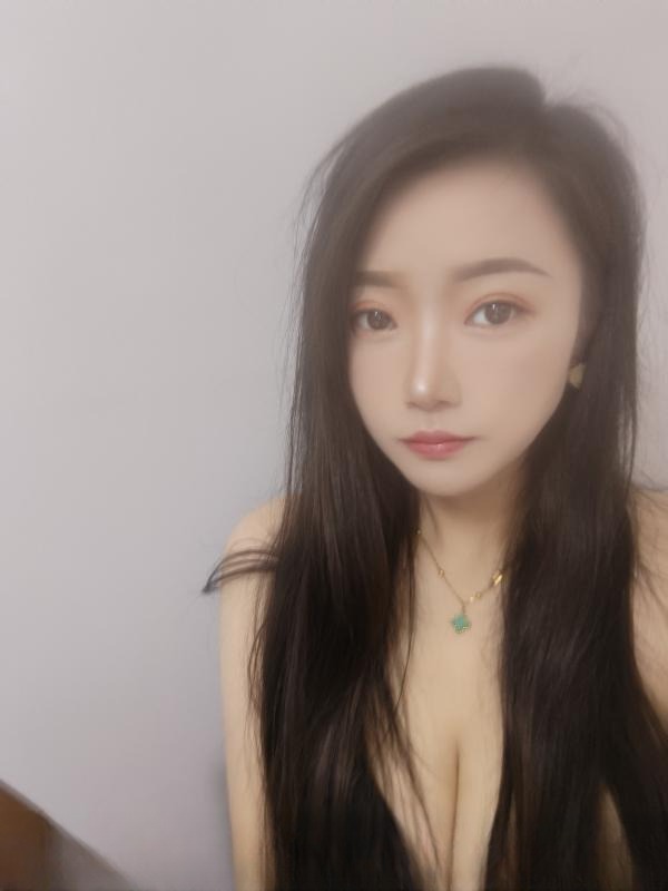 大波少妇水床 图 3