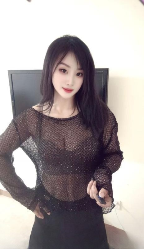 神仙树气质御姐 图 2