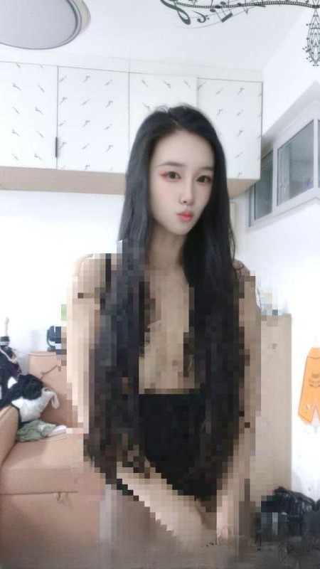 女仆装大长腿可车震 图 2