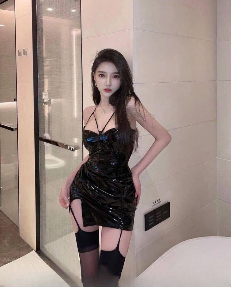 情趣诱惑长腿妹 图 2