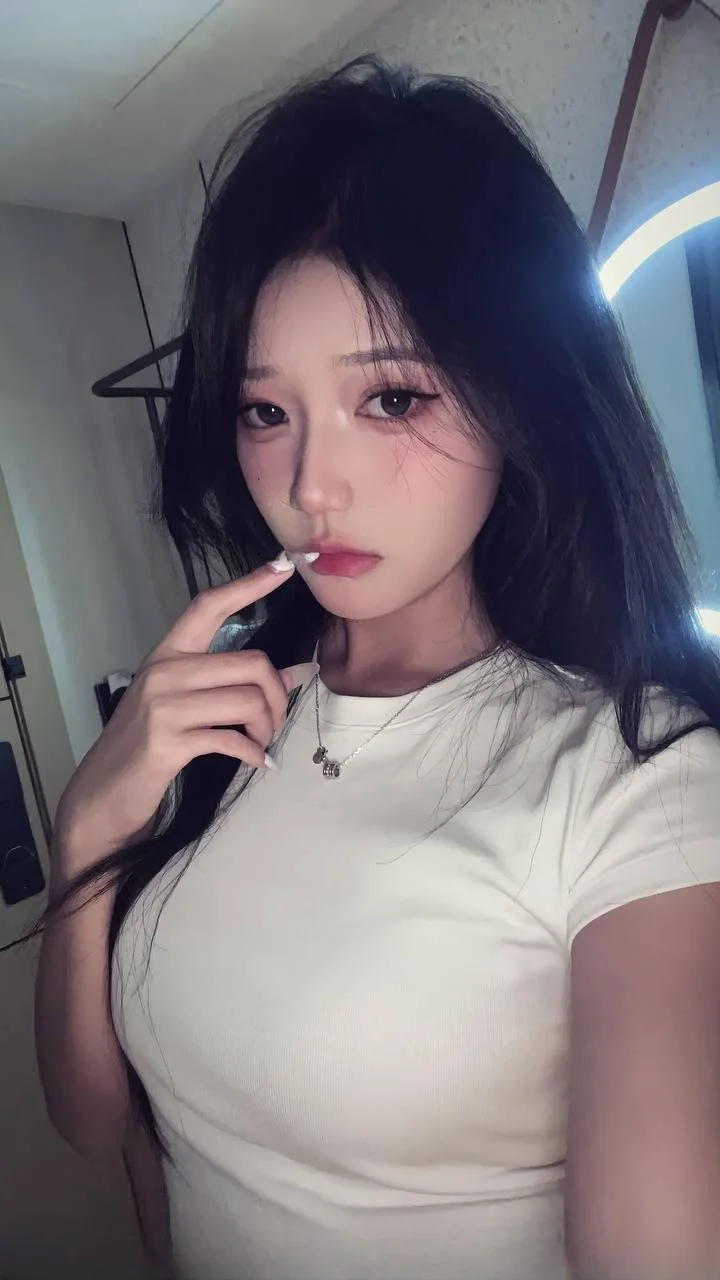 清纯甜美的妹子 图 2