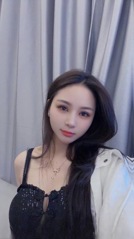 上城性感御姐安娜 图 2