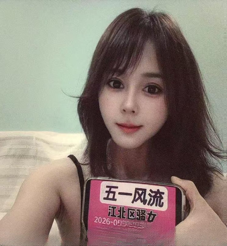 二刷后入喷水骚包 图 2