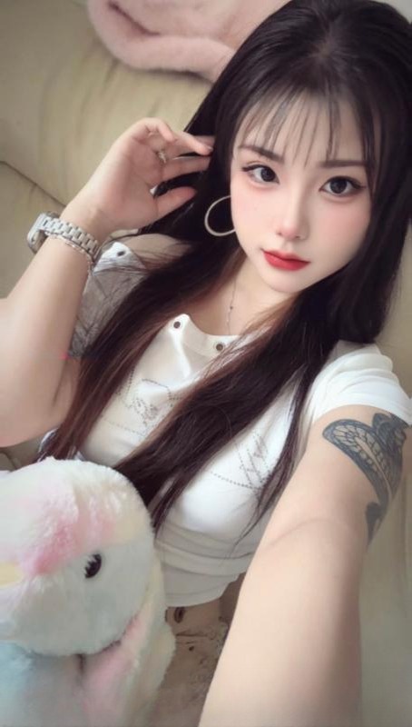 城西大胸嫩妹子