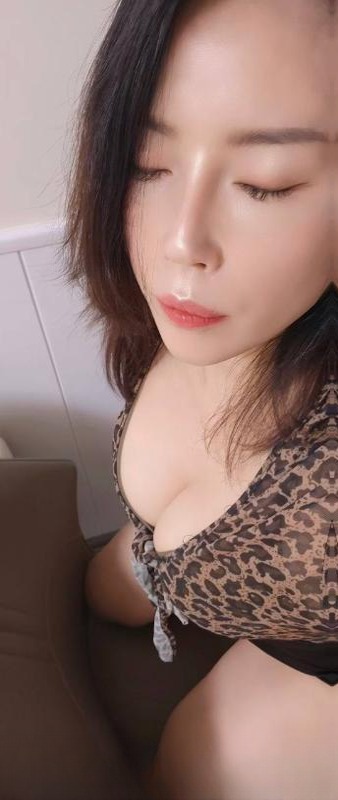 豹纹大奶小梦 图 3