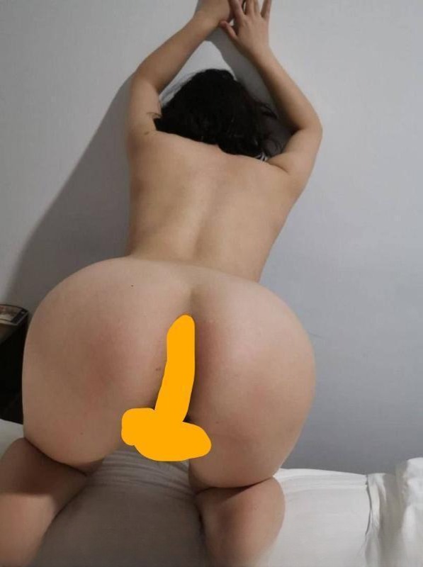 体验少妇激情舌吻 图 2