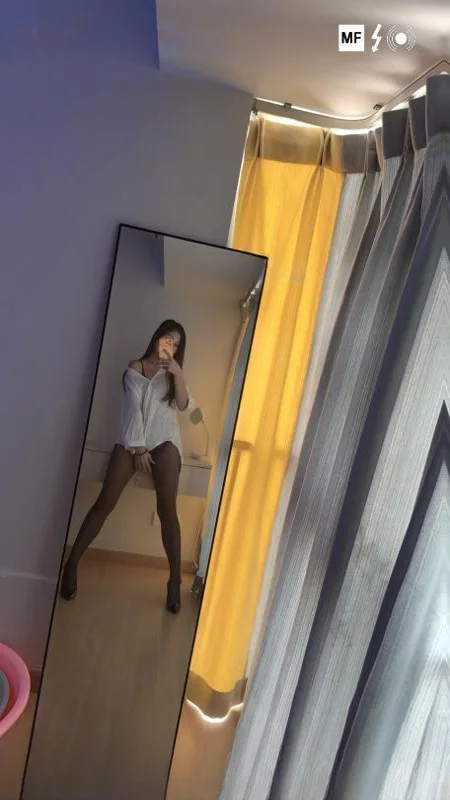 长腿骚女桃桃 图 2