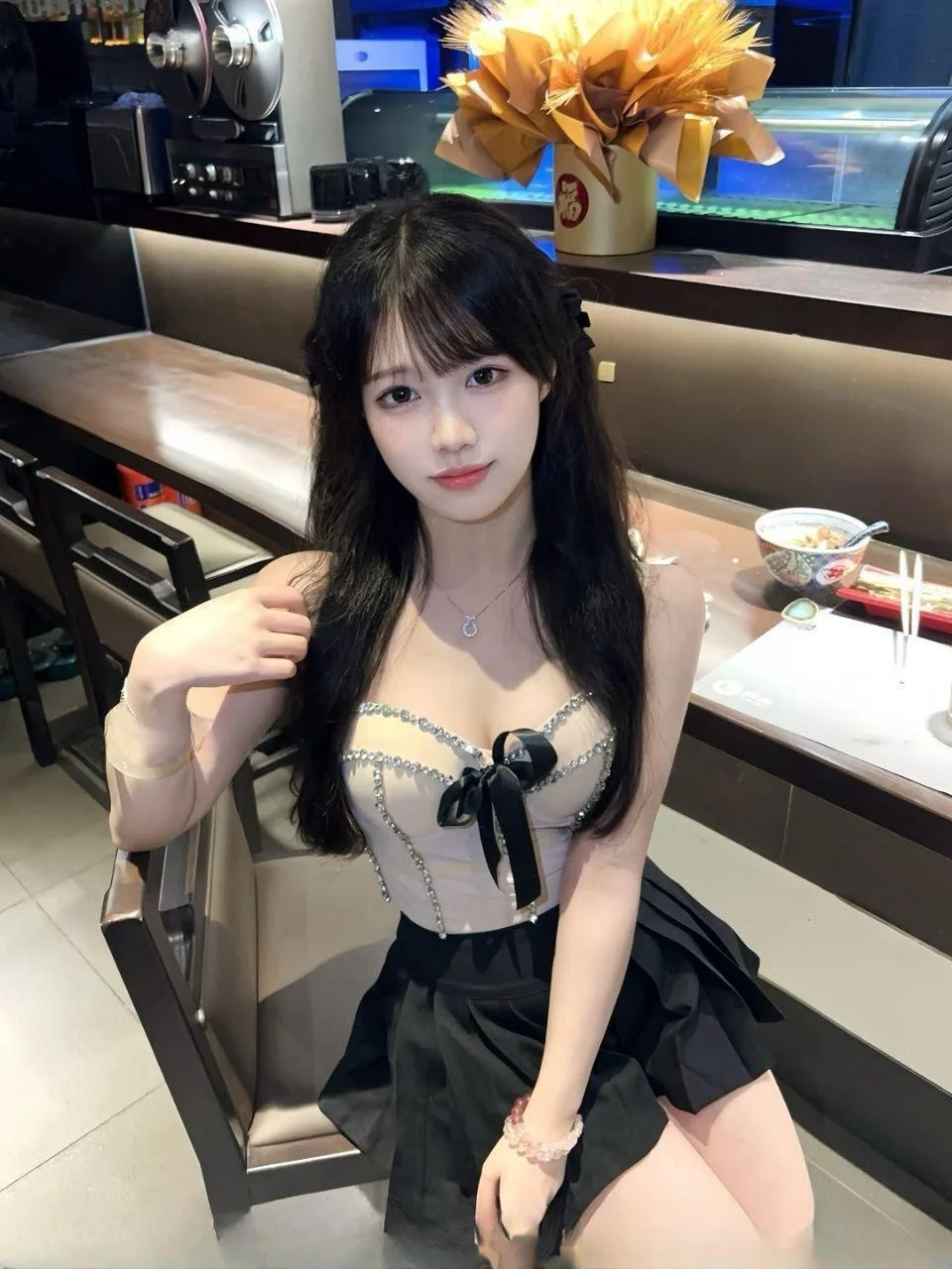 制服控兼职学妹 图 2
