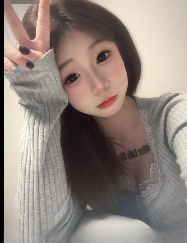 福州兼职颜值嫩妹 图 2