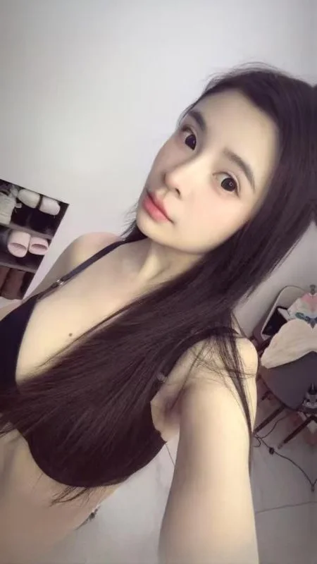 细枝硕果风骚妹子