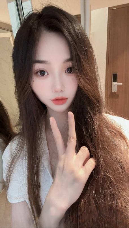 女上榨汁模特梦舒 图 2
