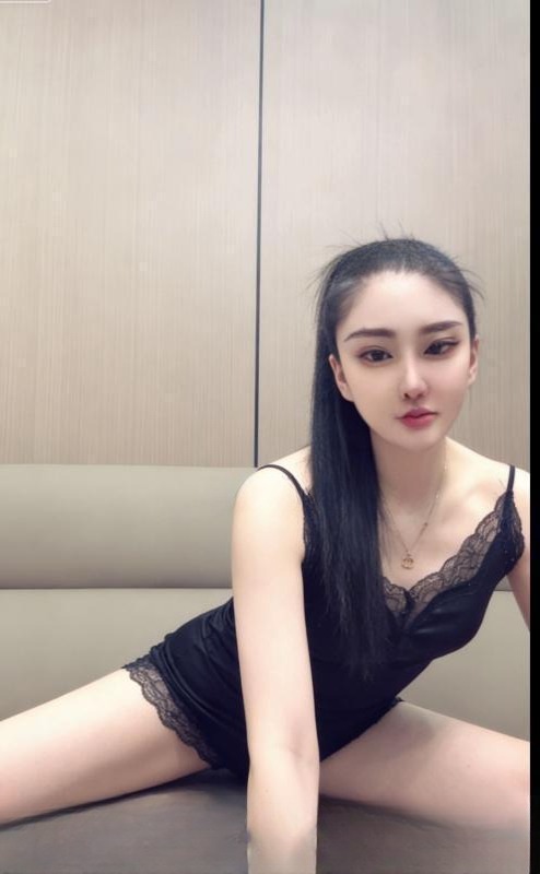 东区翘臀大长腿 图 3