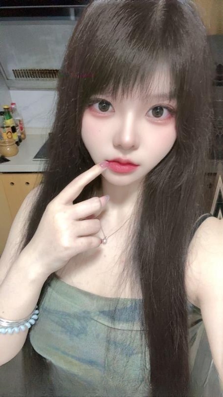 坂田女友闹闹