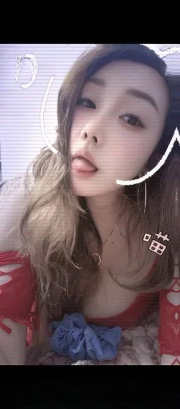 江岸肥臀骚货妞妞 图 2
