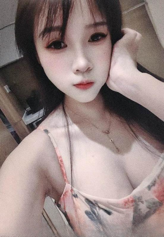 天河舌吻小妖精 图 4