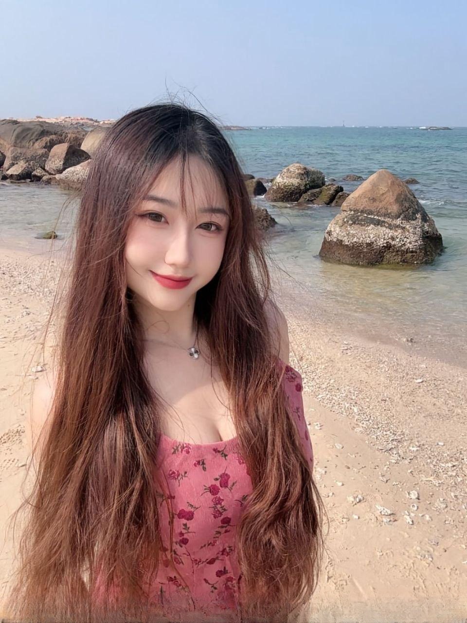 高颜性感妩媚御姐 图 2