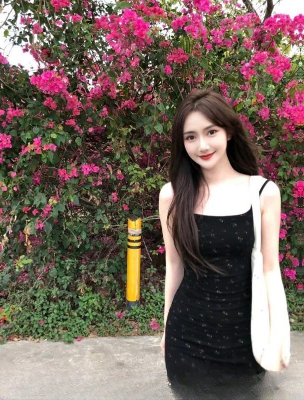 身材匀称的可心