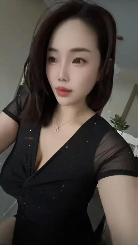 蜀山大胸浪姐姐 图 2