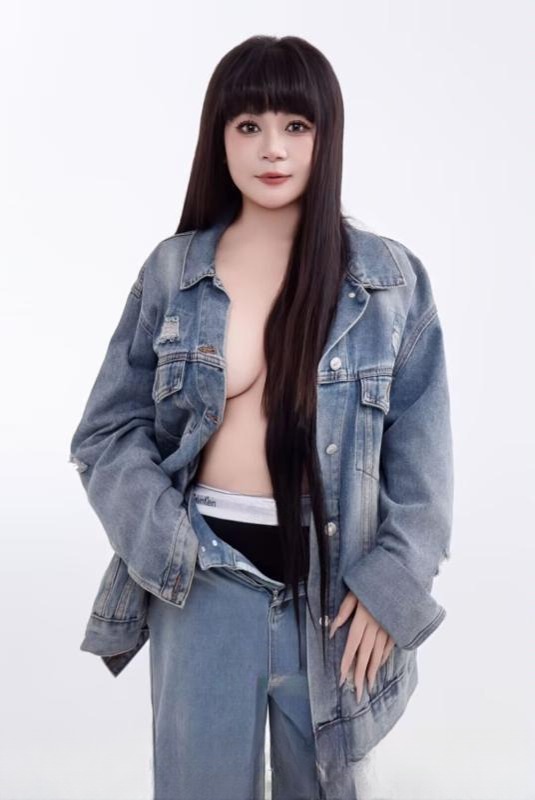服务很骚的巨乳燕子 图 2
