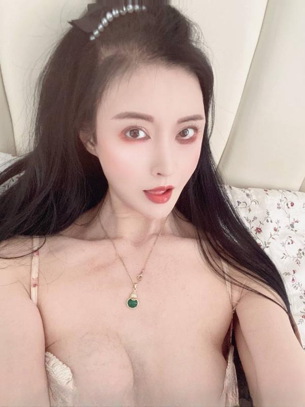 东区性感小姐姐