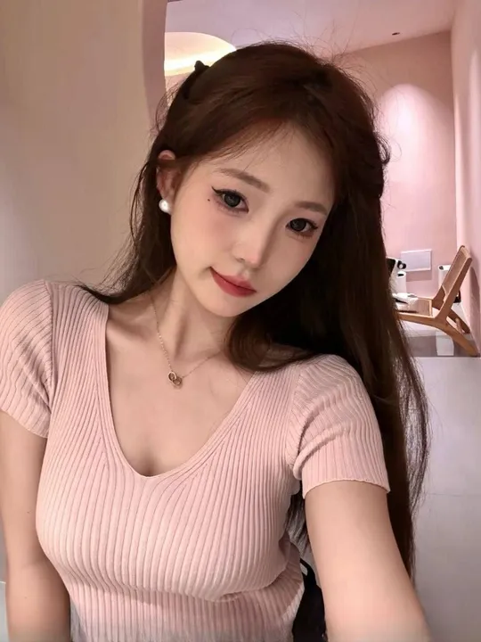 翘臀大奶少妇