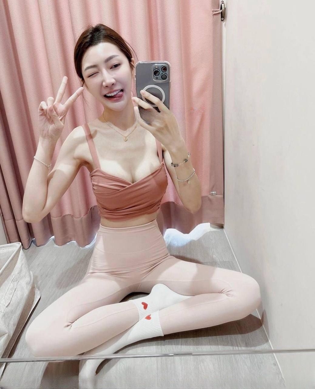 刺激体验瑜伽老师 图 2