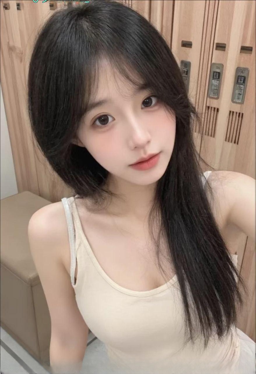 大奶学生妹很会夹 图 2