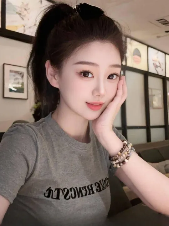 高级感巨奶老师