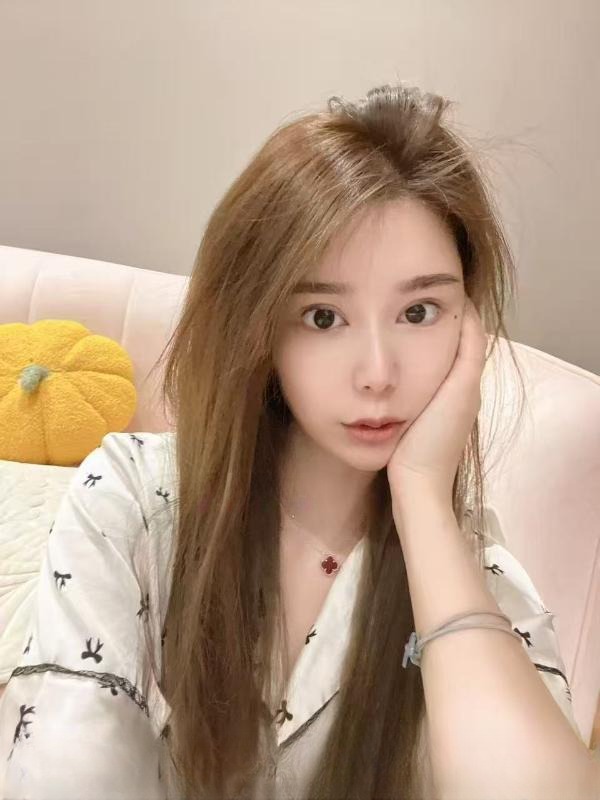 瑶海颜值御姐 图 3