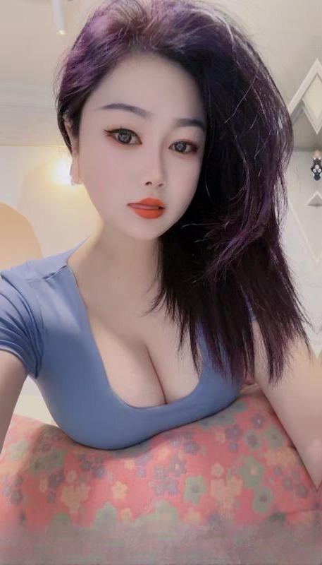 反食丰满大奶阿紫