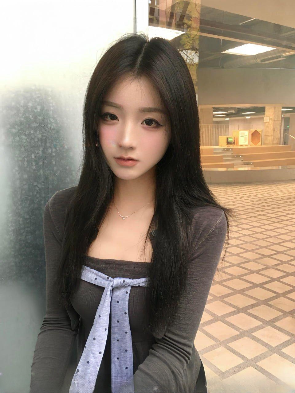 巨臀一线天少妇 图 2