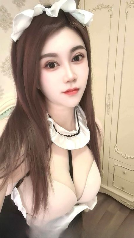 气质大胸御姐 图 2