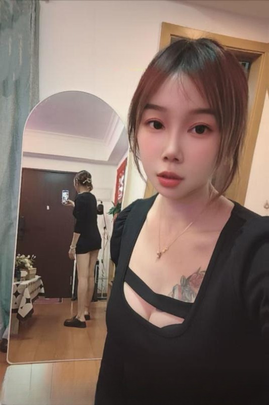 角色扮演长腿晓晓