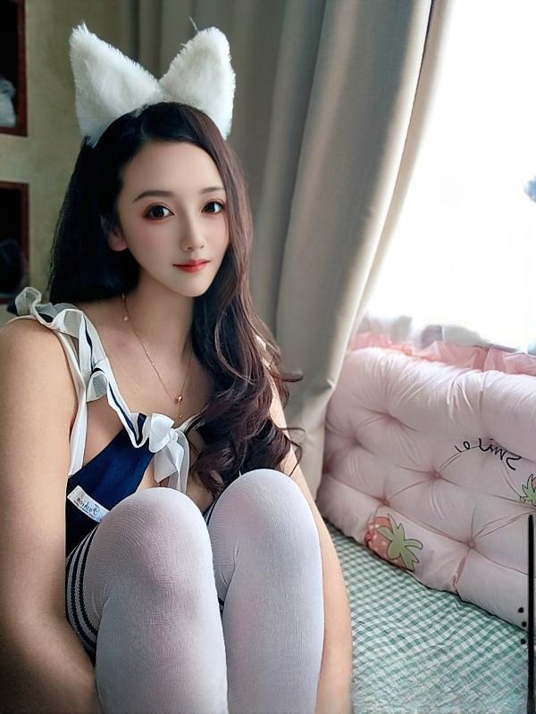 萧山美乳骚货依依 图 2