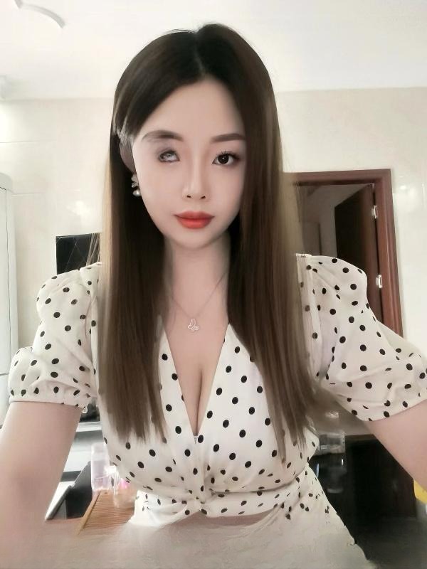 武进大胸小美女 图 2