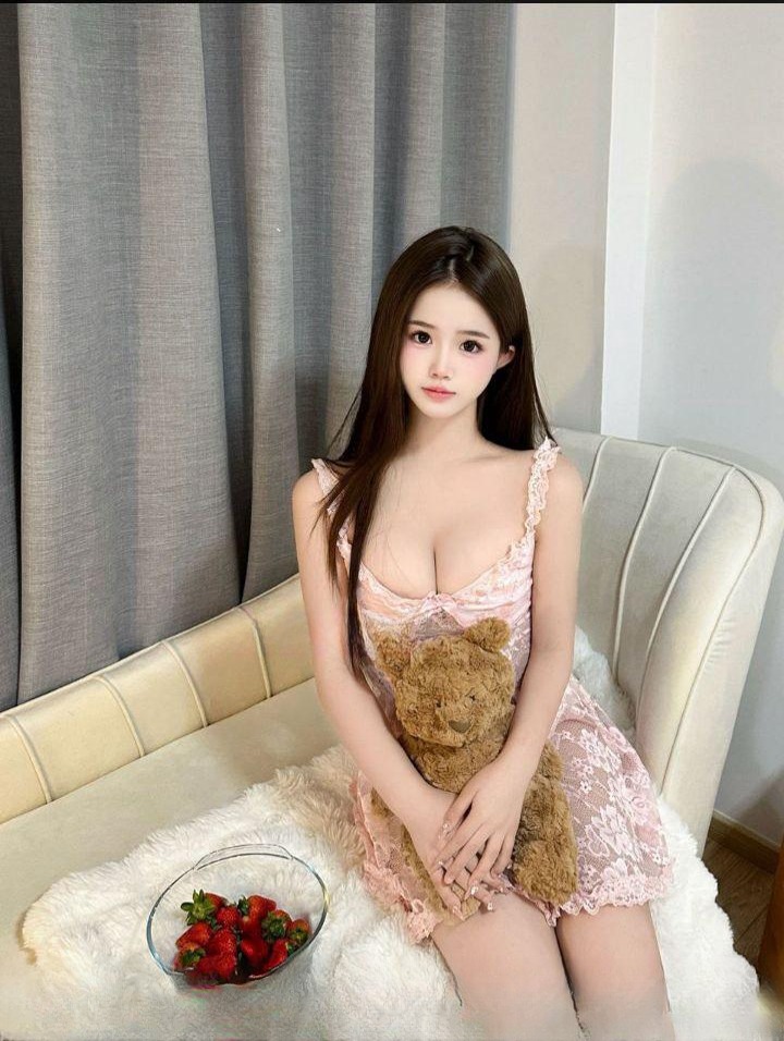 年轻大奶研研老师