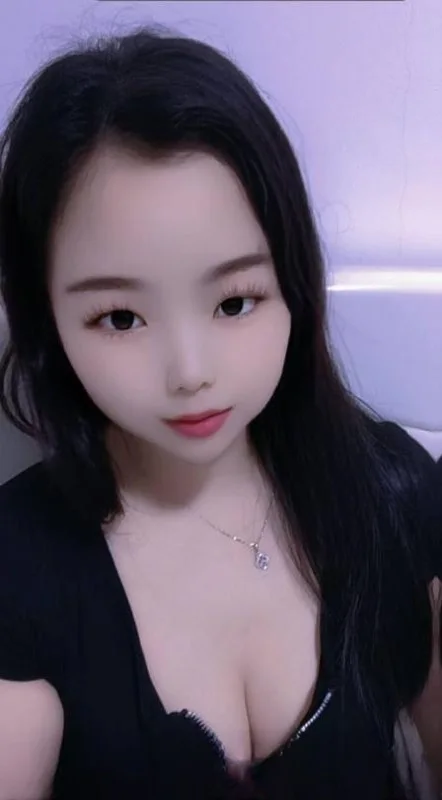 雨花风骚胸少妇