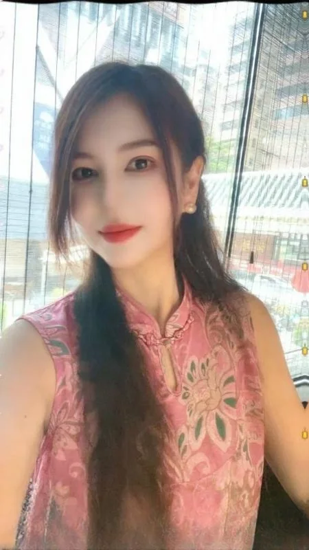 温柔少妇七七 图 2