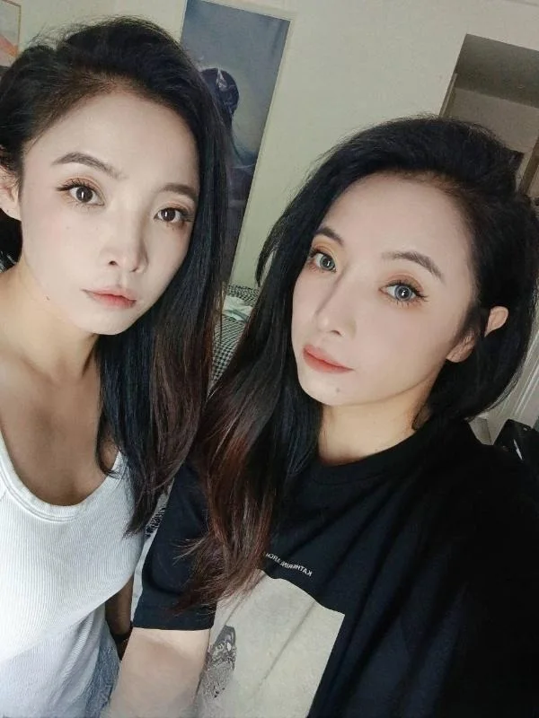姐妹花双飞 图 2