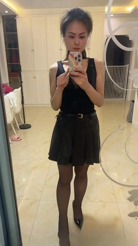 风韵情趣小姐姐 图 2
