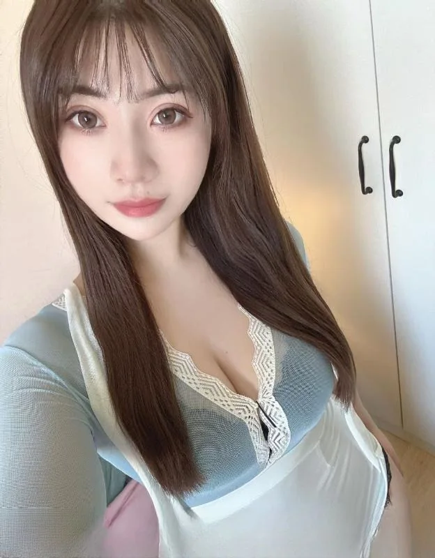 腼腆喷水小少妇菲菲 图 4