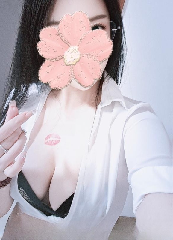 潭村巨乳气质少妇 图 3