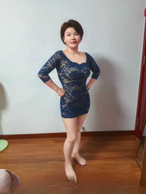 平乐园附近的美少妇 图 2