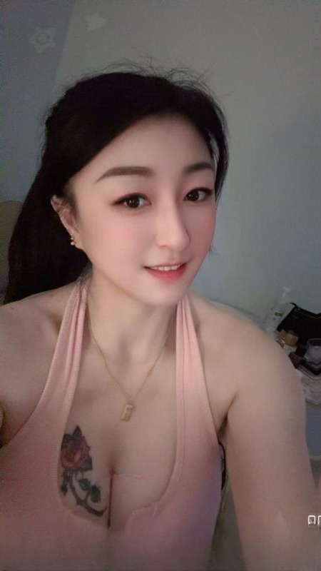 天河舌吻瑶瑶可拍AV