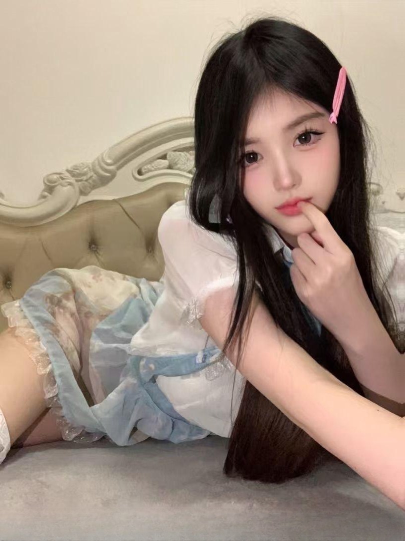 大胸萝莉会高潮夹吸 图 3
