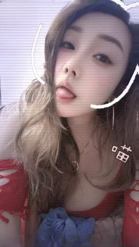 肥臀骚货妞妞 图 4