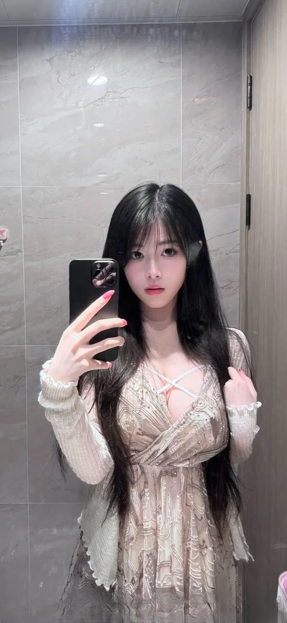 服务系一线天大奶妹 图 2
