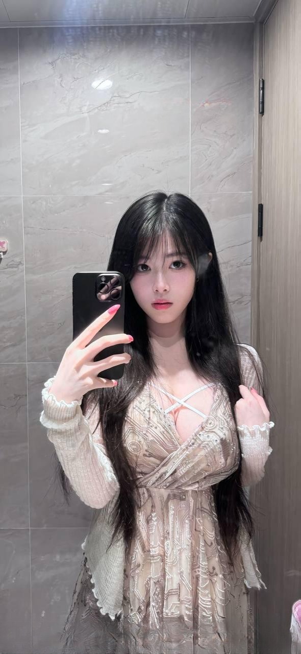 服务系一线天大奶妹 图 2
